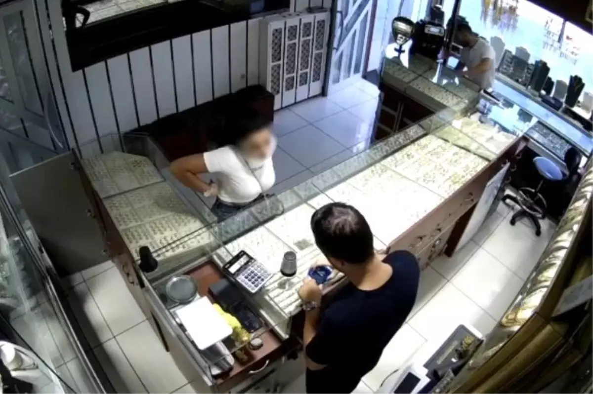 bilisim hirsizligi kadin arkadasinin parasini caldi a76CXS2a