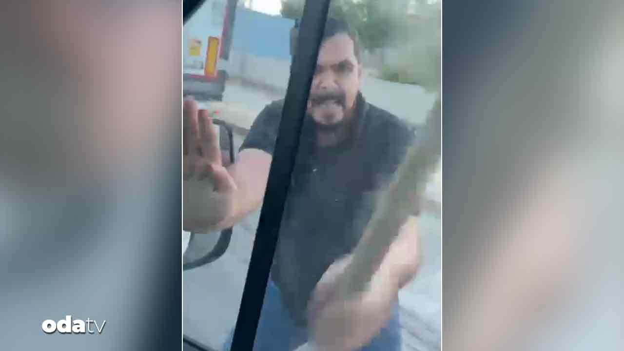 trafik magandalari dehset sacti odunlarla arac camina vurdular m7l4aDTk