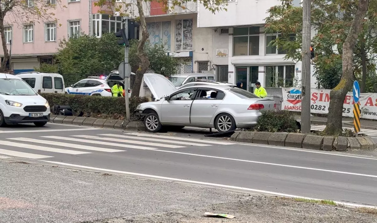 alkollu surucu kazaya karisti yaya gecidinde refuje carpti RDi6ZSpm.jpg