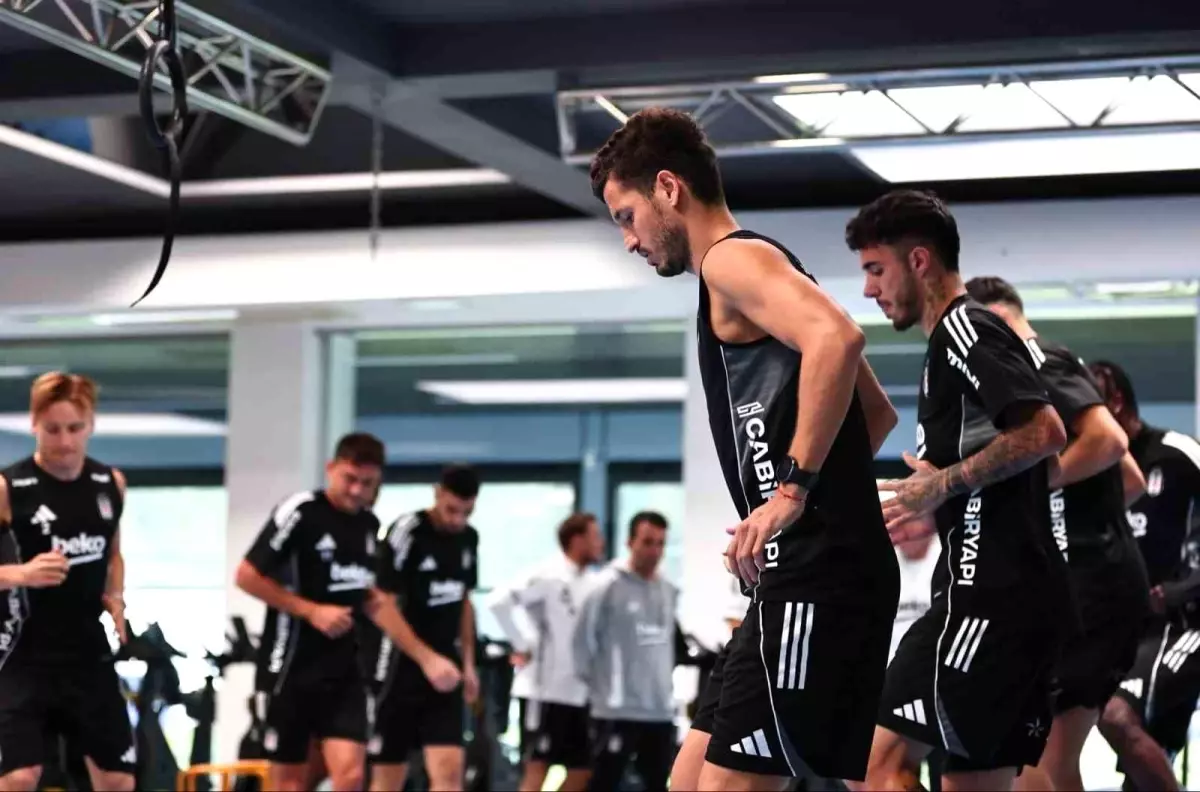 besiktas genclerbirligi maci hazirliklarina devam ediyor eJykyncK