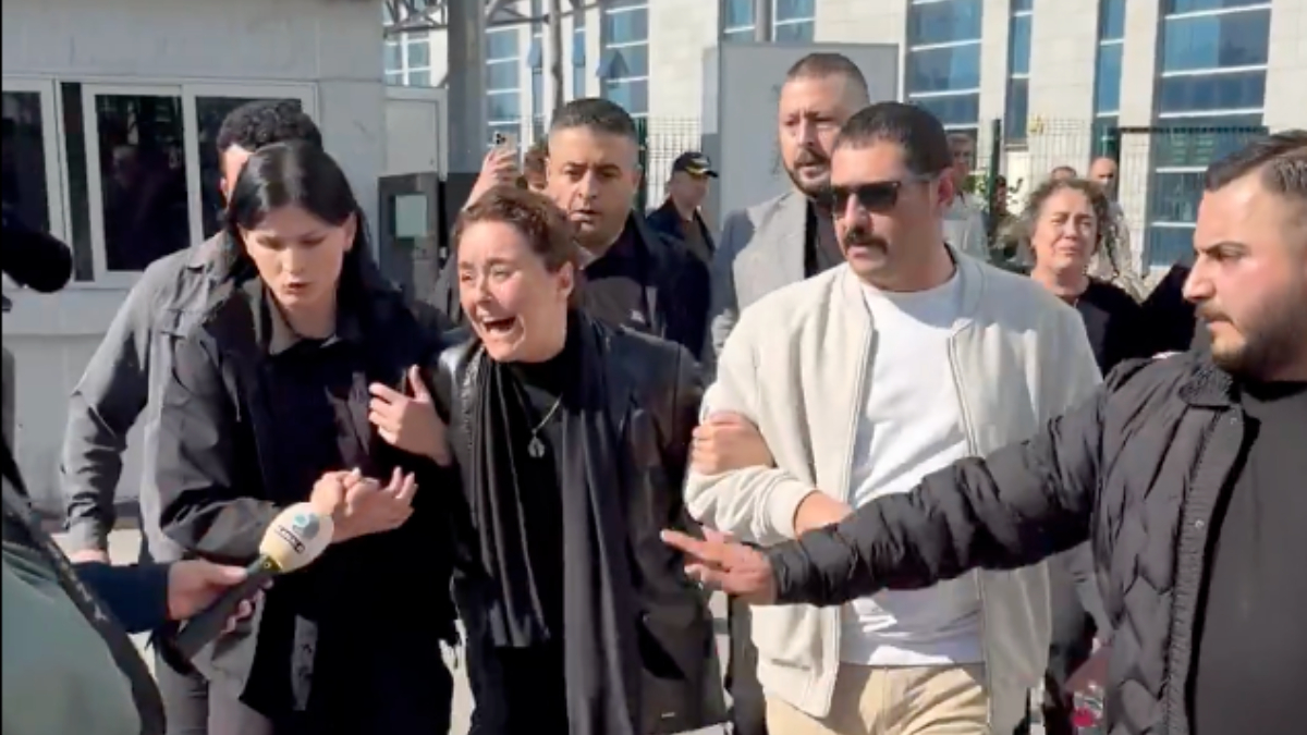 davada karar cikti anne yasemin minguzzi sinir krizi gecirdi ExB699vc.jpg