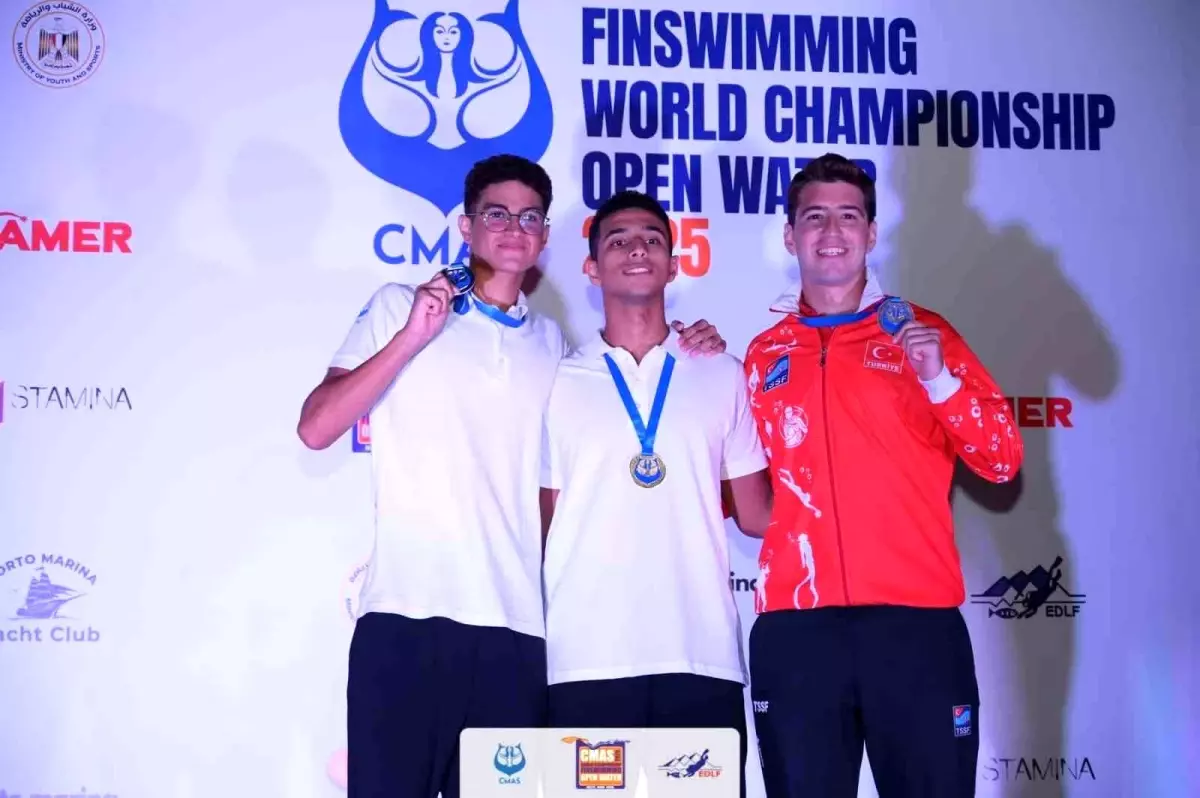 derin toparlak dunya paletli yuzme sampiyonasinda bronz madalya kazandi f41rxyAD.jpg