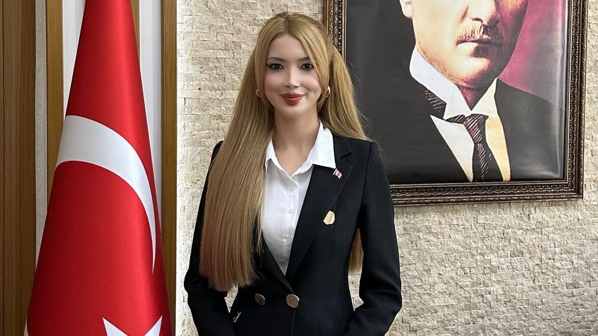 samsun ladik ilcesine atanan yeni kaymakam vekili tugce orhan gorevine basladi BPuCicBj.jpg