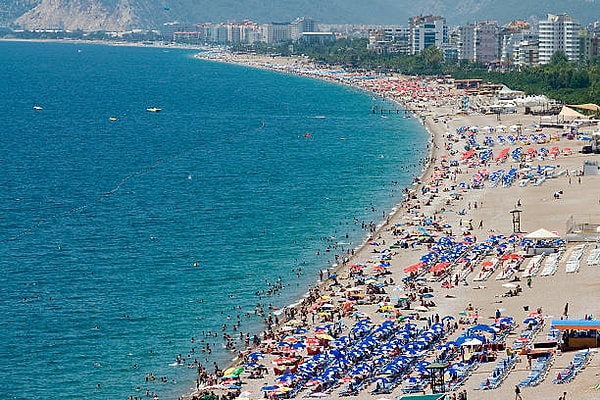 Antalya’nın Eşsiz Plajlarında 2026 Yazı Macera Dolu Geçecek