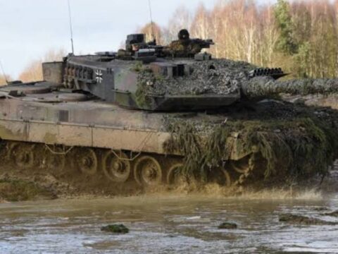 Tanklarıyla ortalığı kasıp kavuran savunma devinin yüzde 40’ı satılıyor